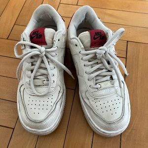 Nike Air Force women’s 5